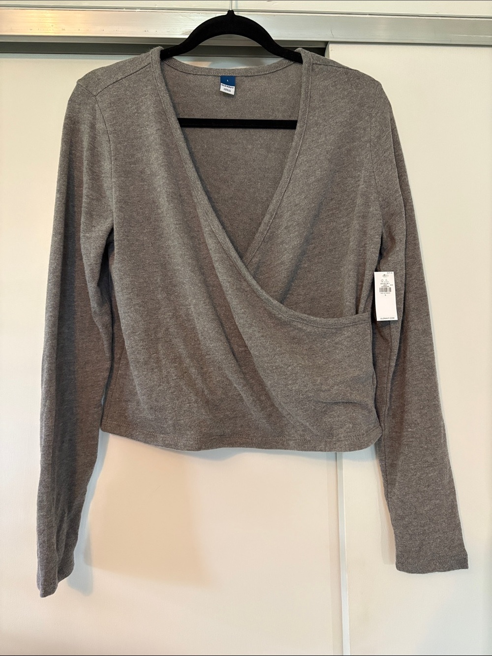 NWT Old Navy Women's Gray Wrap-Front Long Sleeve Top size large